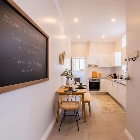 Lillian 펜션 Ponta Delgada